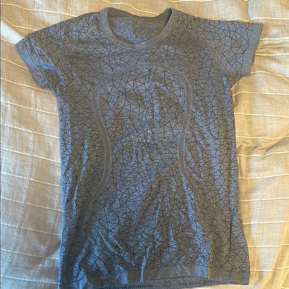 Lululemon Blue Geometric Pattern Workout T-Shirt